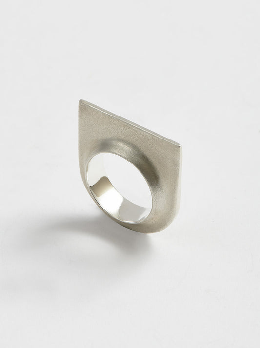 Single Arch Signet Ring